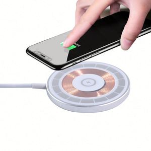 Chargeur sans fil portable 15W à charge rapide, directement de l'usine, accessoire magnétique pour téléphone, compatible avec les chargeurs Type C, avec logo. - Product Image 1