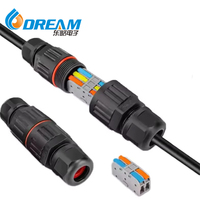 Connecteur d'alimentation étanche IP68 2-5 broches extérieur 1 entrée 3 sorties Boîtier PC et nylon Contact en cuivre nickelé 450V 32A