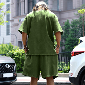 Logo personnalisé T-<span class=keywords><strong>shirt</strong></span> <span class=keywords><strong>et</strong></span> <span class=keywords><strong>short</strong></span> de sport légers pour hommes Ensembles de t-shirts streetwear décontractés grande taille <span class=keywords><strong>et</strong></span> respirants - Product Image 3