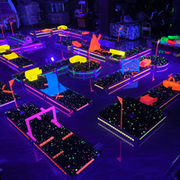 Kit d'accessoires de golf lumineux LED Songfa pour extérieur, tapis de golf noir, activités nocturnes en famille en intérieur, simulateur de golf mobile