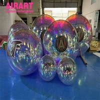 Boule miroir holographique gonflable colorée, sphère réfléchissante brillante hermétique avec logo personnalisé pour spectacle de carnaval et de festival