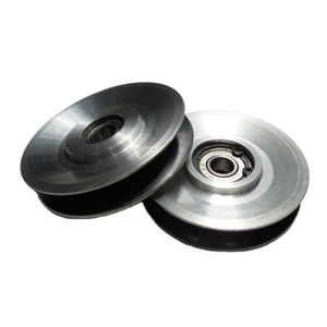 Poulie en aluminium avec guide-câble en céramique 65*17 et roulement 608 - Product Image 1