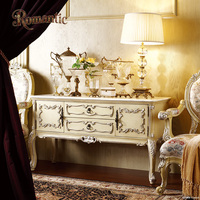 Ensemble de canapés de salon classiques français de luxe, en bois massif sculpté à la main, avec chaises et table rembourrées, style palais européen