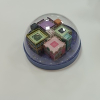 Boîtes de rangement miniatures écologiques et adorables en papier recyclé et pelliculage mat dans une sphère transparente