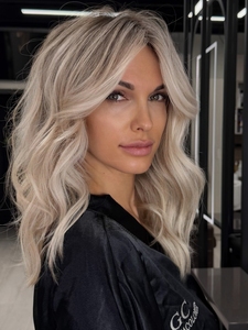 Parrucche da <span class=keywords><strong>donna</strong></span> in <span class=keywords><strong>capelli</strong></span> umani europei di qualità professionale, con nodi invisibili, colore biondo chiaro, personalizzabili, parrucca frontale in pizzo 13X4 13X6 - Product Image 6