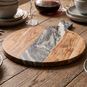 Planche à découper artisanale en bois d'acacia avec marbre bicolore, outil de cuisine unique et durable pour fruits et couteaux, idéale pour la maison et l'hôtellerie - Product Image 1