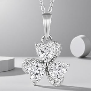 Bán Buôn Moissanite Mặt Dây Chuyền Của Phụ Nữ Dễ Thương Clover Hình Trái Tim Moissanite Thiết Kế Thích Hợp Cho Đám Cưới Và Đính Hôn Vòng Cổ - Product Image 4