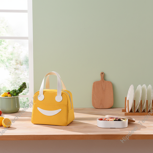 Sac à lunch isotherme de grande capacité de style simple et tendance en extérieur pour femmes et hommes - Product Image 1