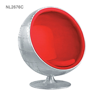 Fauteuil en fibre de verre mousse demi-dôme sphère assise hémisphère pivotant chaise en forme de boule rose orange coquille noire et rouge à vendre