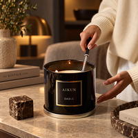 Bougie parfumée en verre AIKUN à large diamètre, noire, à plusieurs mèches, pour la décoration de salon, avec pot profond, bord doré, étiquette frontale de marque