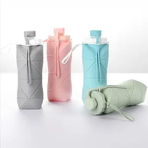 Venta caliente al aire libre fácil de tomar deportes botella de agua plegable botella de agua de silicona de grado alimenticio resistencia a altas temperaturas