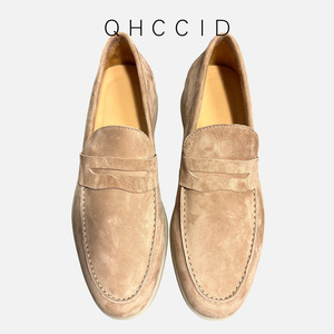 QHCCID Mocassins en daim pour hommes, chaussures décontractées respirantes à talon bas, couleur abricot - Product Image 1