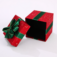 Caja de Regalo Navideña Personalizada con Tapa de Cielo y Tierra, Fabricada con Materiales Reciclados, con Grabado y Laminado Mate