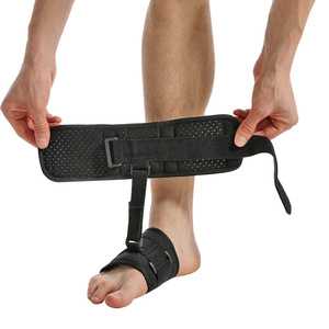 Orthèse de Soutien pour Pied Tombant Noire Réglable pour la Rééducation et le Soulagement de la Fasciite Plantaire - Product Image 1