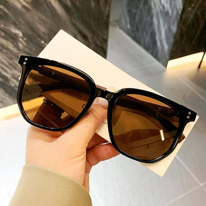 Visión cercana de grano de madera transparente de Marco grande de alta calidad para mujeres con grado de lente coreano súper ligero cara grande ojo redondo Masculino - Product Image 2