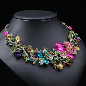 Nuovo Set di Gioielli da Sposa Europei e Americani 2025, Collana e <span class=keywords><strong>Orecchini</strong></span> Colorati di Lusso Leggero, Set da 2 Pezzi - Product Image 3