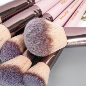 MAANGE Nueva Llegada, 30 Piezas, Brochas de Maquillaje Rosas, Juego de Brochas Cosméticas de Lujo Profesionales al por Mayor, Juego de Brochas de Maquillaje Profesional - Product Image 3