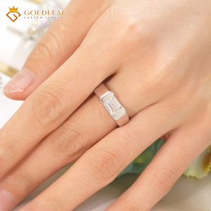 Anillo de Diamante Cultivado en Laboratorio con Corte Esmeralda D VS1 de Oro Fino, Anillo de Boda de Plata de Ley 925, Certificado IGI - Product Image 3