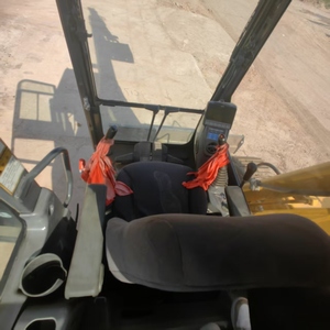 รถขุดตีนตะขาบ Komatsu PC70 มือสองพร้อมเครื่องยนต์ Komatsu และใบมีดดันดิน มีสินค้าในสต็อก - Product Image 6