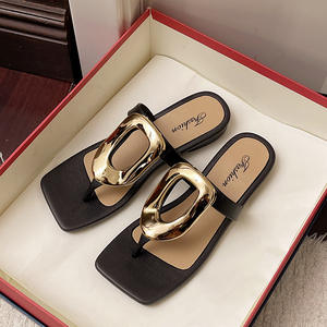 Infradito Estive da <span class=keywords><strong>Donna</strong></span> Open Toe 2025, <span class=keywords><strong>Ciabatte</strong></span> Casual di Nicchia con Punta Quadrata e Fibbia Metallica Versatile per Casa, Esterno e Spiaggia - Product Image 1