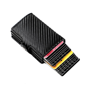 Portefeuille pour hommes d'affaires avec double porte-cartes, en fibre de carbone, fonction de blocage RFID pour protéger les cartes de crédit - Product Image 1