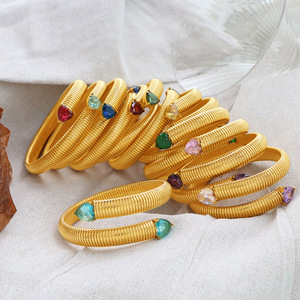 Brazalete Elástico con Diseño de Hueso de Serpiente e Incrustaciones de Circonio, Joyería Unisex para Fiestas, Tono Dorado, Brazalete de Moda - Product Image 3