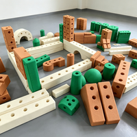 Blocs de construction modulaires, solution de jeu personnalisée pour les espaces de jeu des maternelles et des centres d'éducation préscolaire
