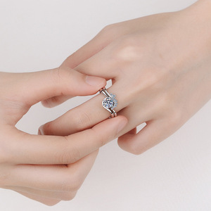 Anillo Apilable de Plata de Ley 925 de Lujo Ligero con Diseño Único de Moissanita para Mujer, Anillos de Compromiso y Boda, Joyería de Moda - Product Image 6