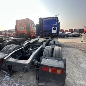 Tracteur diesel 6x2 de 440 CV avec direction à gauche, caméra arrière et suspension pneumatique pour pont <span class=keywords><strong>FM</strong></span> Airbag - Product Image 3