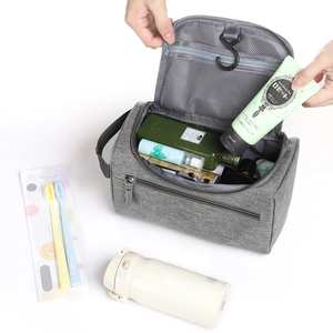 Trousse de Toilette Suspendue de Voyage, Sac de Rangement Imperméable pour Salle de Bain, Organisateur de Maquillage de Voyage pour Femmes - Product Image 2