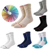 Chaussettes de basketball personnalisées OEM en gros pour hommes, chaussettes de basketball respirantes en coton rembourrées, fabricant de chaussettes de basketball personnalisées