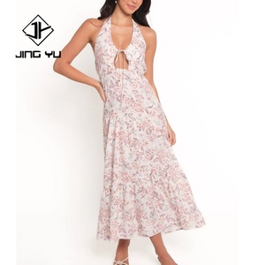 ชุดเดรสลำลองแบบผูกโบว์ลายดอกไม้หรูหรา ออกแบบโดยผู้ผลิต ชุดเดรสคอ halter ผ้าฝ้ายสั่งทำพิเศษ ความยาวปานกลาง - Product Image 1