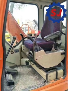 Máquina usada para operaciones en sitios de construcción, excavadora hidráulica pequeña sobre orugas Doushan DH80, en venta a bajo precio. - Product Image 6