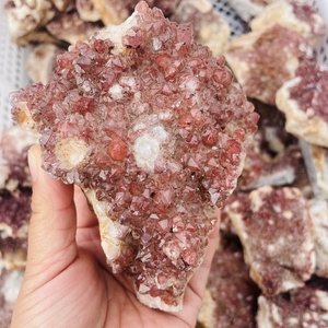 Spécimen minéral d'énergie naturelle <span class=keywords><strong>rare</strong></span> Quartz clair géode grappes de cristal rouge pour la guérison décorer - Product Image 1