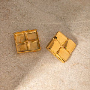 Nuovo caldo-vendita oro placcato ipoallergenico in acciaio inox quadrato pesante lucido pane orecchini <span class=keywords><strong>gioielli</strong></span> da donna - Product Image 3