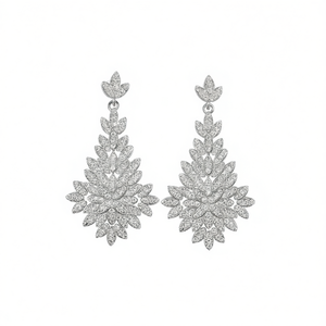 Pendientes de Araña con Flores de Oro Blanco E1709, Cristales de Estrás con Microincrustaciones, Joyería de Lujo para Bodas - Product Image 1