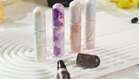 Flacon de parfum miniature portable en verre, design floral papillon, vaporisateur rechargeable, diffuseur de roseaux, 5 ml, pratique pour les voyages