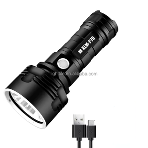 Lampe <span class=keywords><strong>torche</strong></span> multifonctionnelle pour l'extérieur P70 <span class=keywords><strong>longue</strong></span> <span class=keywords><strong>portée</strong></span> haute puissance Lumen Lampe <span class=keywords><strong>torche</strong></span> à LED portable <span class=keywords><strong>rechargeable</strong></span> par USB Lampe de poche tactique - Product Image 1