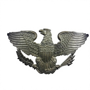 Distintivo da Cappello da Colonnello in Argento Sterling della Seconda Guerra Mondiale con Aquila - Product Image 1