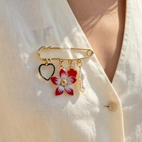 Bros Berbentuk Bunga Hati dengan Daun Semanggi Empat, Enamel, Gaya Pastoral, Kasual, Pin Multifungsi