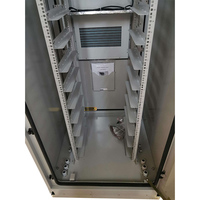Personnalisé IP55 IP65 42U 40U Étanche 19 pouces Rack Outdoor Telecom Battery Cabinet Enclosure Avec Climatiseur