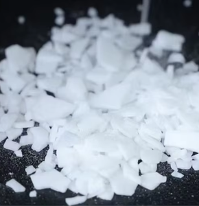 L-Menthol Cas2216-51-5 Sensation de fraîcheur pour les soins bucco-dentaires, les soins de la peau et l'aromatisation - Product Image 1