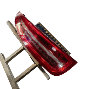 Adecuado para luces traseras <span class=keywords><strong>Porsche</strong></span> 2012 2015 991-<span class=keywords><strong>911</strong></span>,1, luces traseras, luces <span class=keywords><strong>de</strong></span> freno, intermitentes, originales <span class=keywords><strong>de</strong></span> <span class=keywords><strong>segunda</strong></span> <span class=keywords><strong>mano</strong></span> - Product Image 2