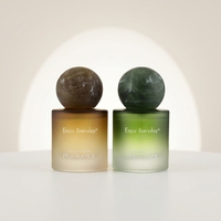 Spray d'ambiance pour la maison au parfum longue durée, design simple et élégant, senteur personnalisée pour la décoration des salons d'hôtel et la parfumerie quotidienne.