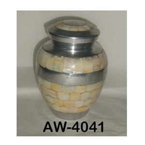 Urne funéraire en métal au design exclusif et souvenirs Urnes funéraires de haute qualité pour service funéraire - Product Image 2