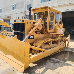 รถดันดินตีนตะขาบ Caterpillar D7G มือสองจากญี่ปุ่นแท้ เครื่องยนต์ CAT 3306 รุ่นปี 2023 ความจุดันดิน 4.2 เมตร รับน้ำหนักได้ 20000 กิโลกรัม พร้อมริปเปอร์ - Product Image 3