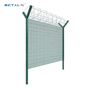 Clôture anti-escalade en treillis métallique soudé sur mesure Metalx avec fil barbelé, hauteur de 6 pieds, <span class=keywords><strong>traitement</strong></span> de surface galvanisé - Product Image 1