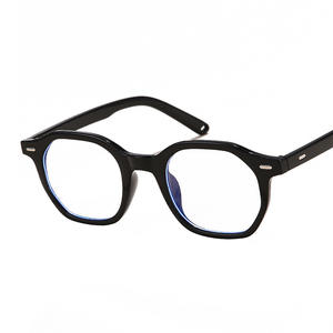 Gafas Qianai con Filtro de Luz Azul, Lentes Planas, Marco de PC, Diseño Irregular para Mujer - Product Image 2