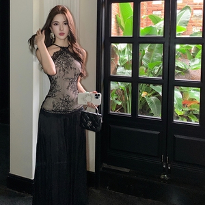 <span class=keywords><strong>Robe</strong></span> de soirée <span class=keywords><strong>longue</strong></span> en dentelle noire à <span class=keywords><strong>dos</strong></span> <span class=keywords><strong>nu</strong></span> avec une touche féminine - Product Image 6