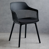 Fauteuil de salon au design personnalisé à prix avantageux, siège en plastique PP moderne, chaises de salle à manger